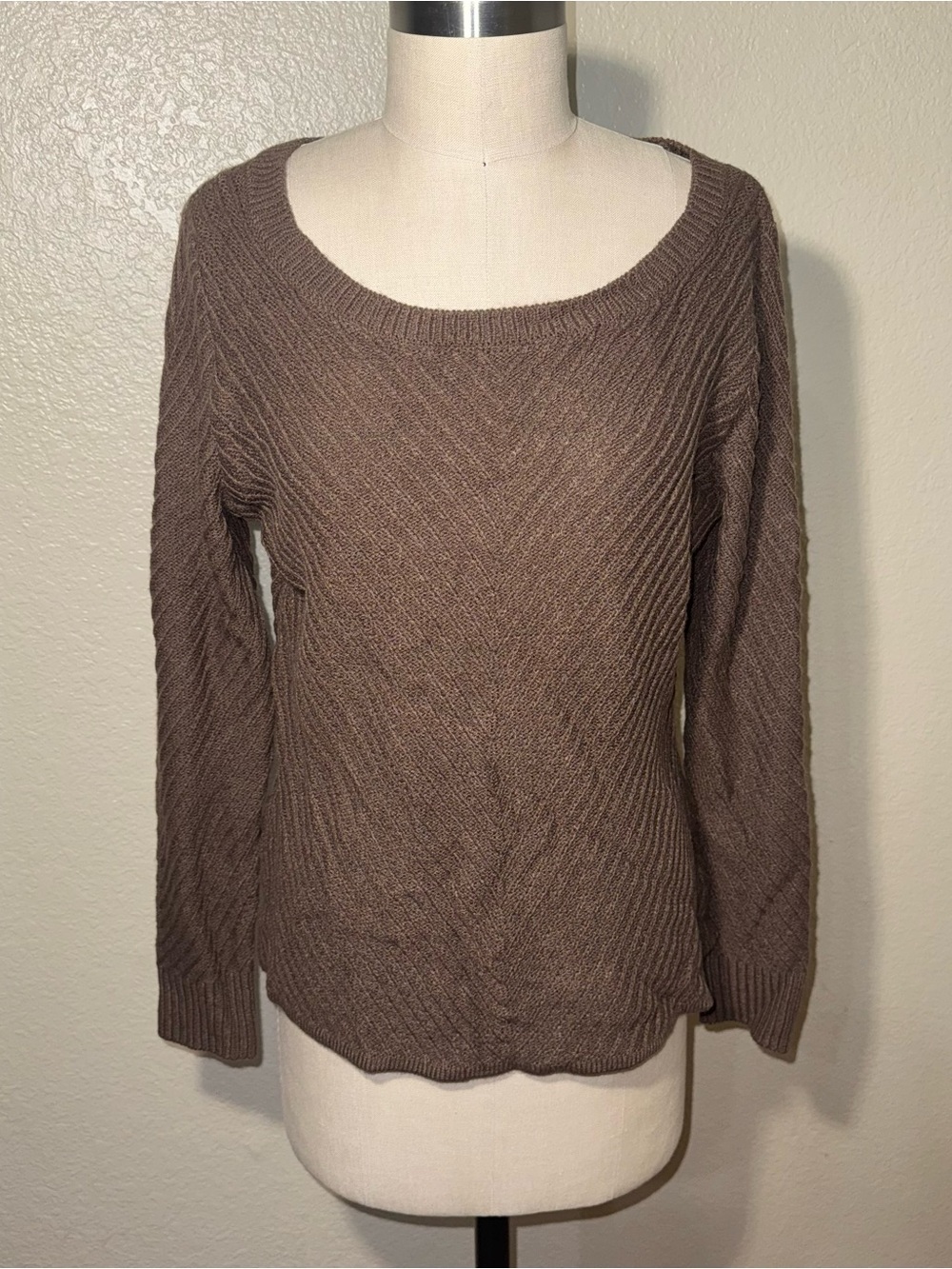 New York & Company NWT Brown Chevron Knit Cozy Sweater Medium